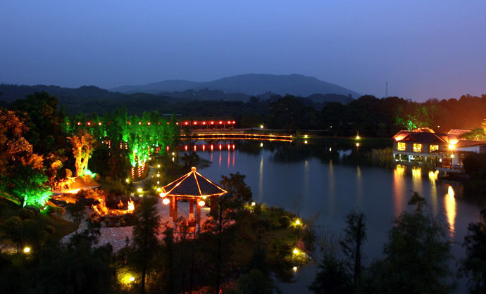 绿岛旅游山庄修改.jpg