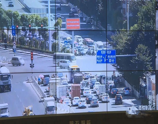 潮州交警用2000个高清监控24小时抓拍，专盯这种违法行为！.jpg
